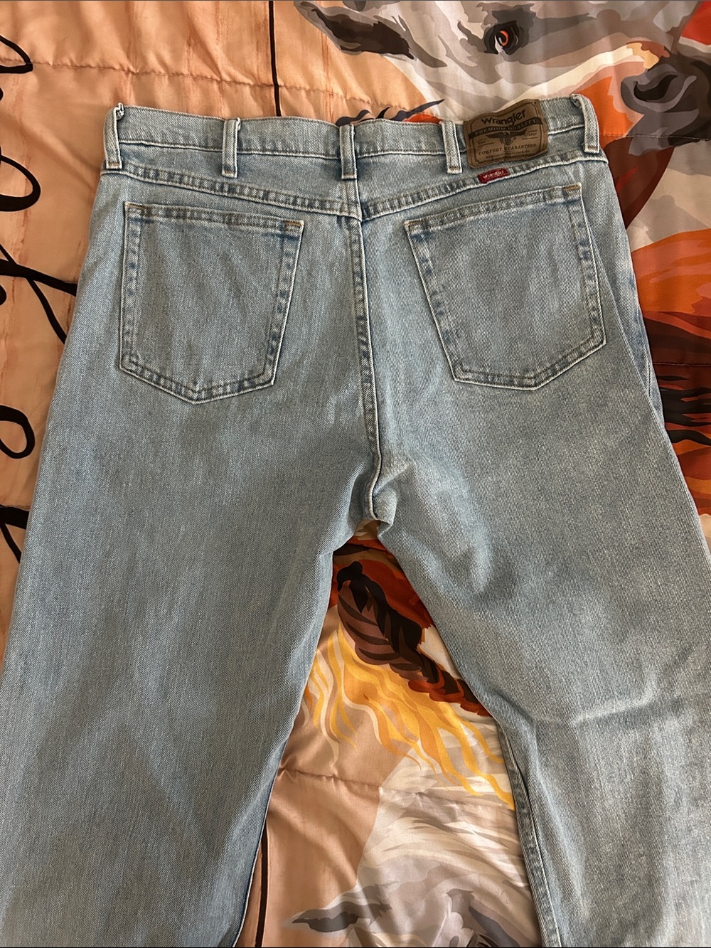 Wrangler Men’s Light Blue Relaxed Denim Jeans 34x32